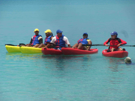 Entrenamiento a guías de kayak. Parque Nacional La Caleta, República Dominicana.